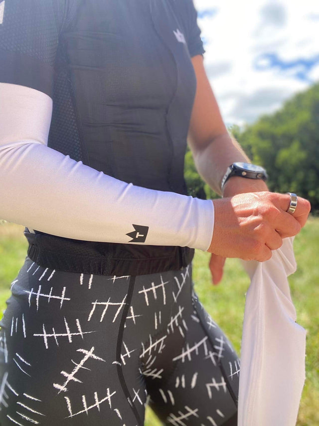 TOOT CROWN - Sun Sleeves White